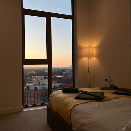 Cozy Room With Private Bathroom In Luxurious Flat London Luaran gambar