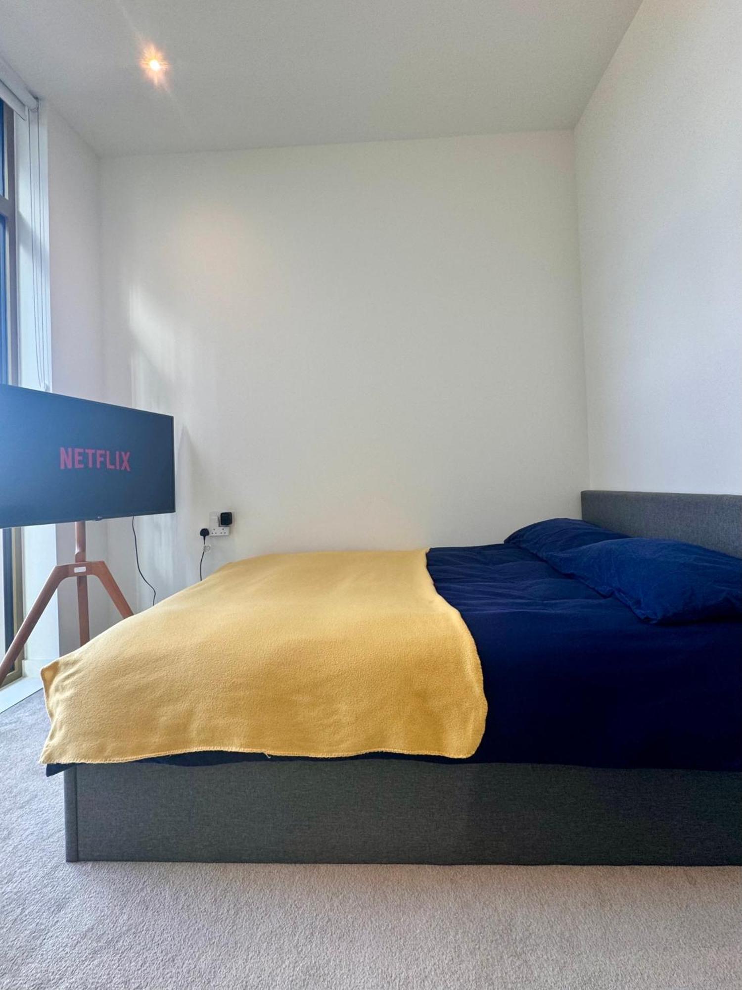 Cozy Room With Private Bathroom In Luxurious Flat London Luaran gambar