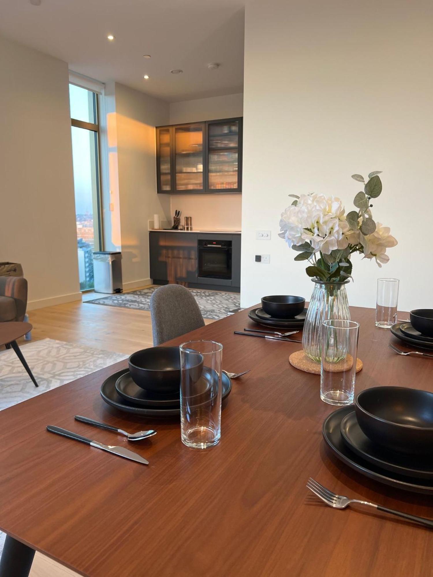 Cozy Room With Private Bathroom In Luxurious Flat London Luaran gambar